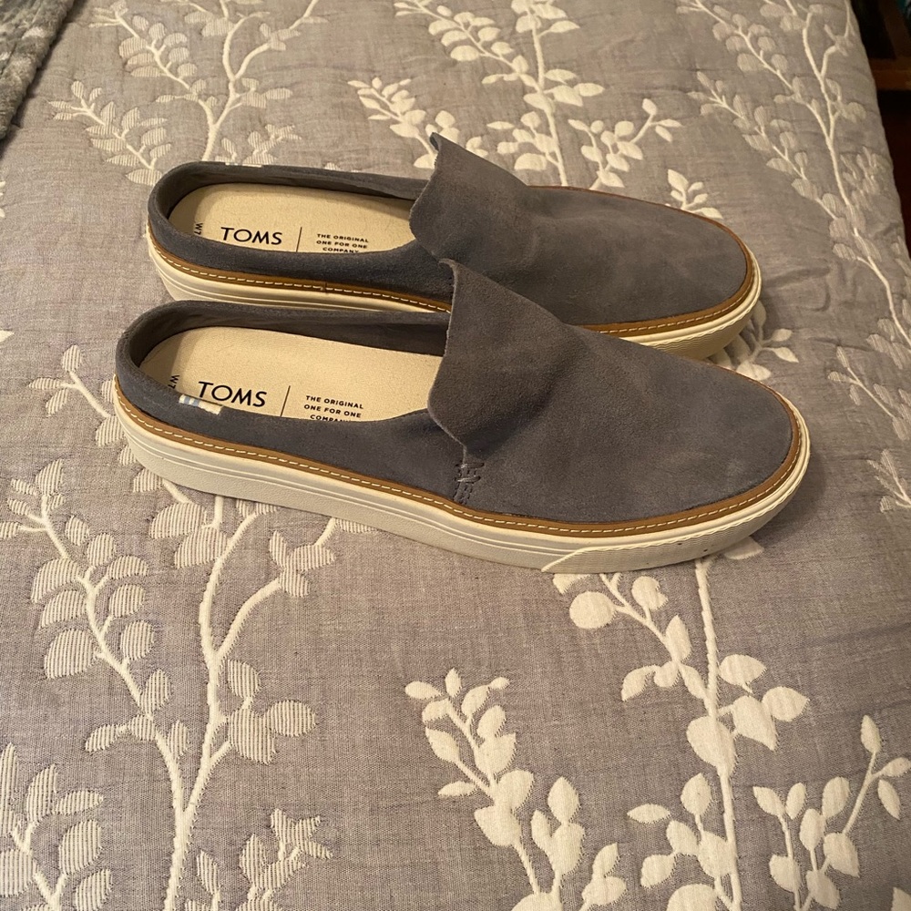 Tom’s womens slides